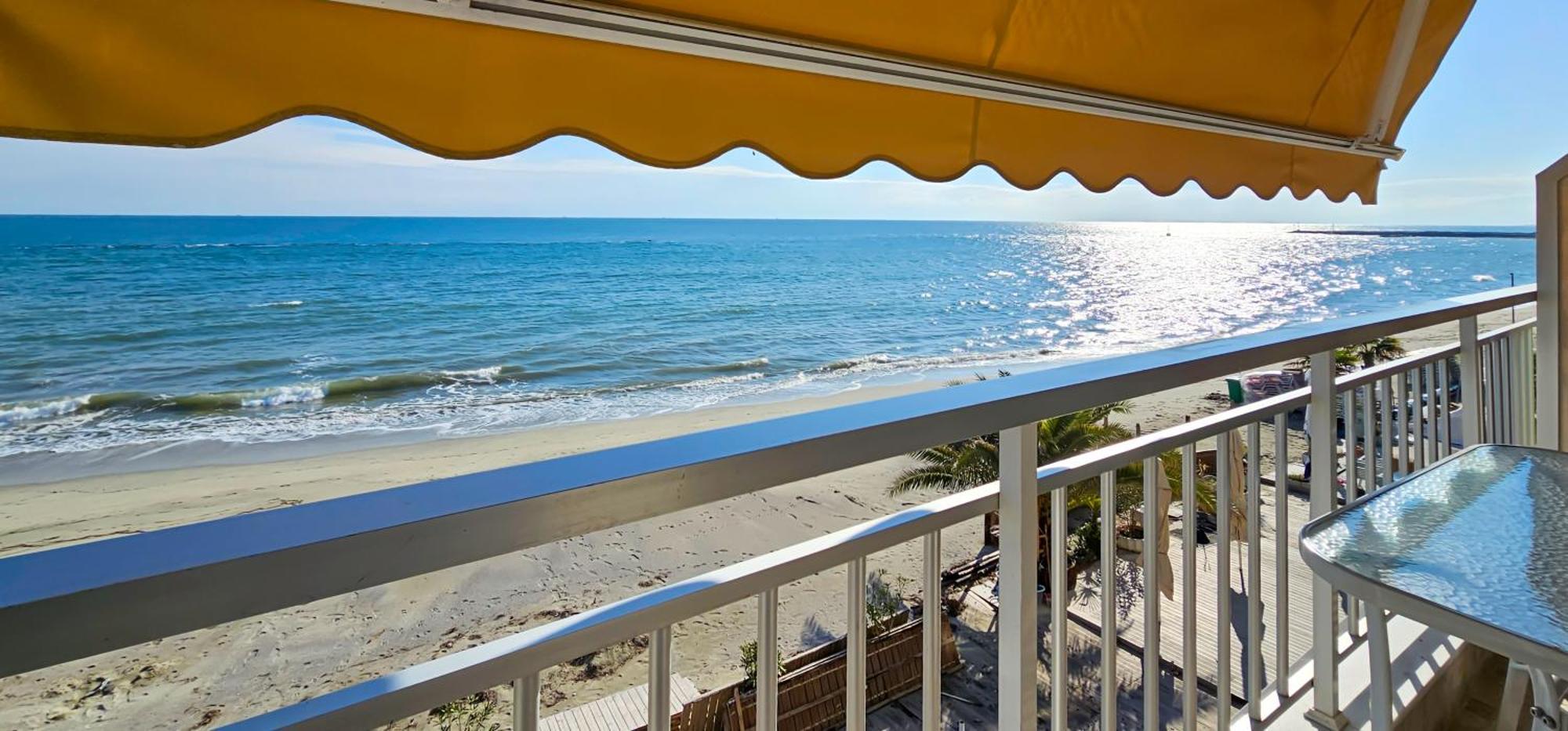 Hara Apartment In Front Of The Beach Paralía エクステリア 写真